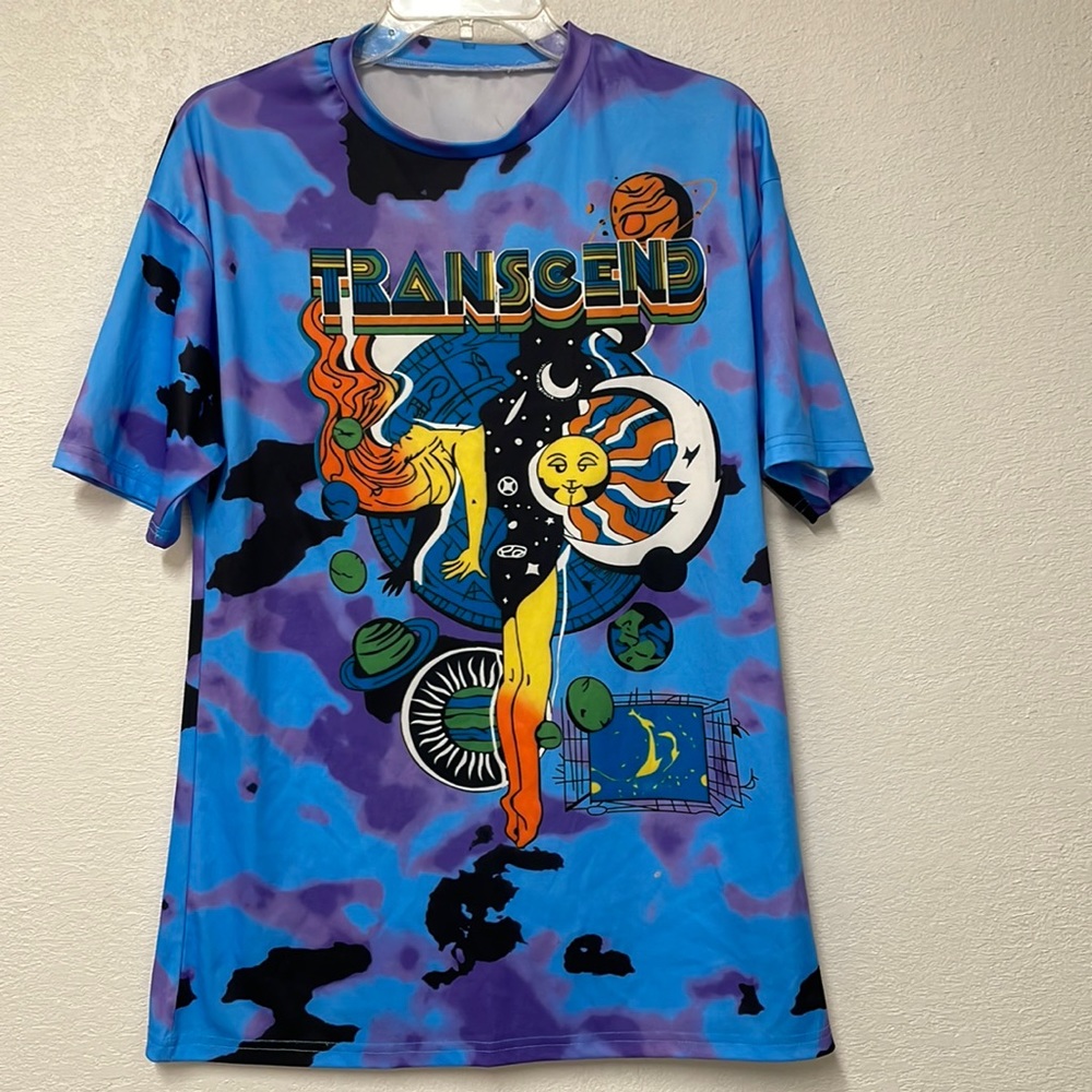 Trippy graphic t